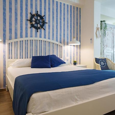 Quattro Torri B&B Santa Teresa Di Riva Buitenkant foto