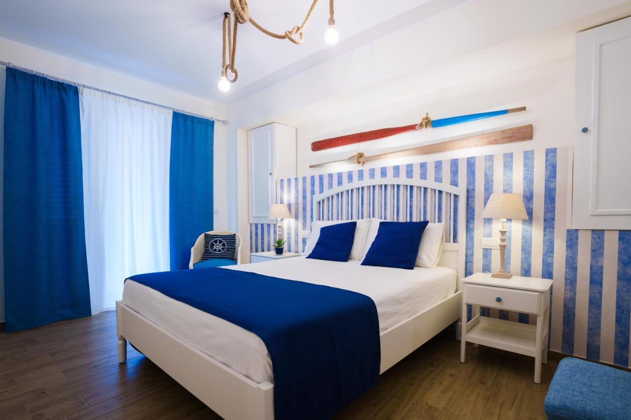 Quattro Torri B&B Santa Teresa Di Riva Buitenkant foto