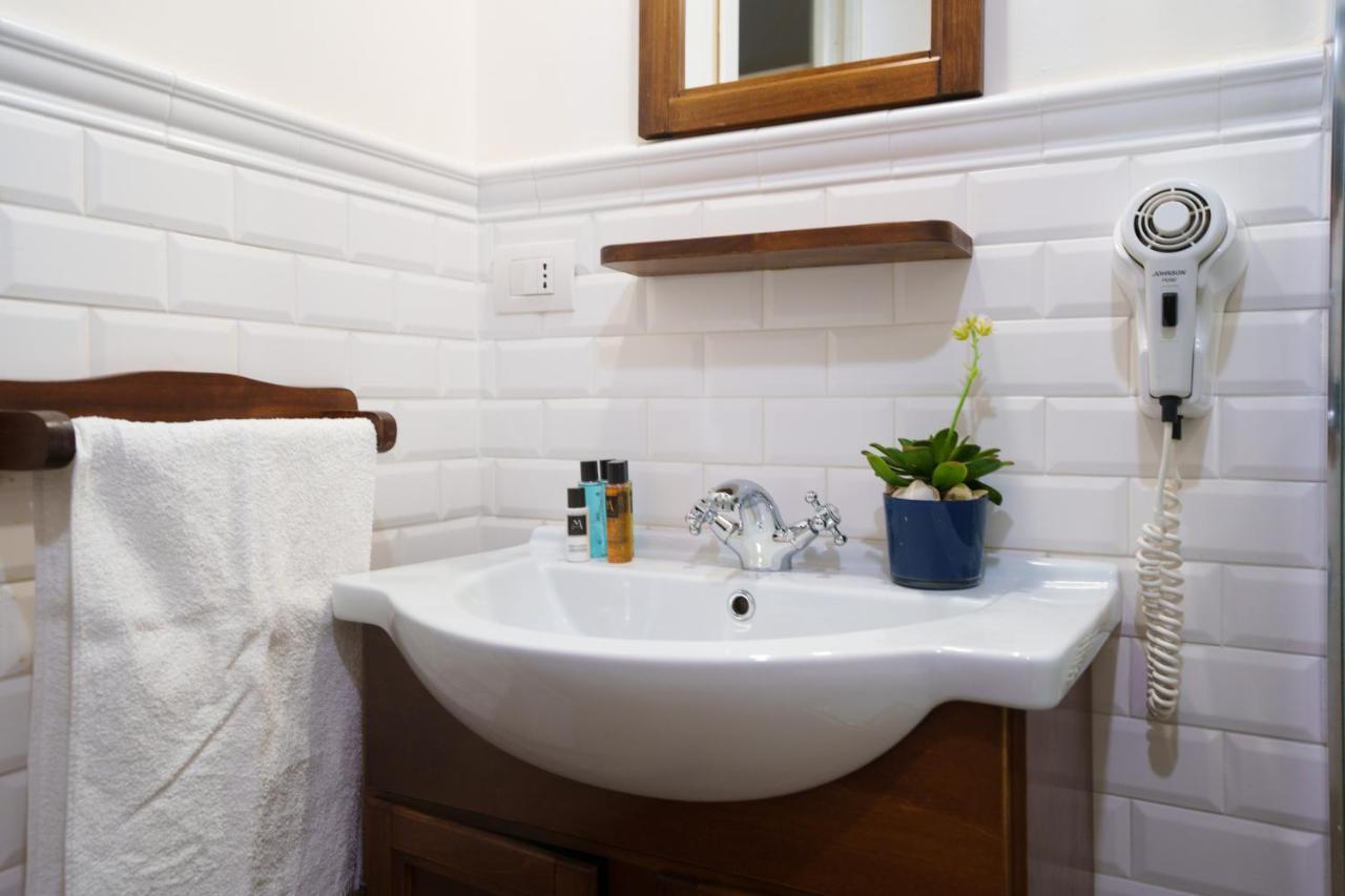 Quattro Torri B&B Santa Teresa Di Riva Buitenkant foto