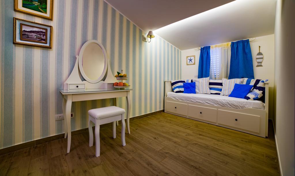 Quattro Torri B&B Santa Teresa Di Riva Buitenkant foto