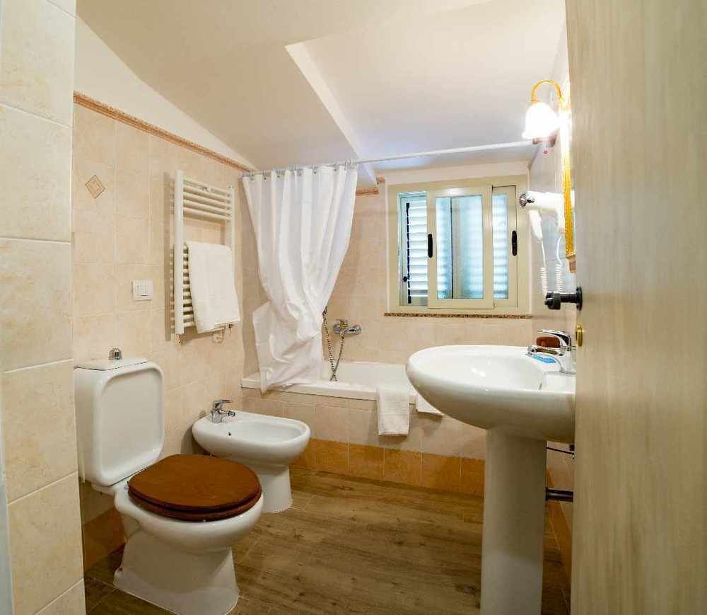 Quattro Torri B&B Santa Teresa Di Riva Buitenkant foto